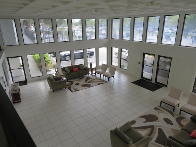 9233 SW 8th St Unit 207, Boca Raton, FL 33428 - common area featuring a towering ceiling