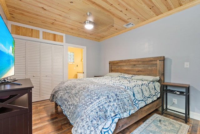 2560 50th Ave, Vero Beach, FL 32966 - bedroom with wood ceiling, ornamental molding, hardwood / wood-style flooring, and a closet