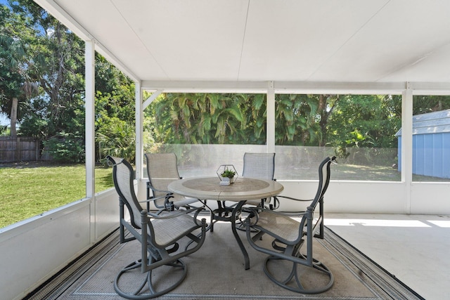 2560 50th Ave, Vero Beach, FL 32966 - sunroom / solarium featuring healthy amount of natural light and outdoor dining space