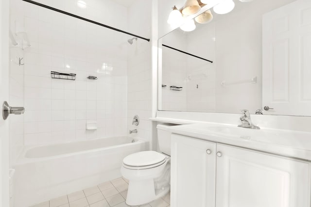 1246 Via De Fossi, Boynton Beach, FL 33426 - full bath featuring tile patterned flooring, vanity, toilet, and  shower combination