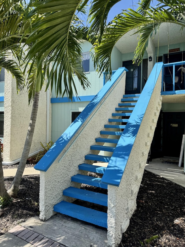 1560 NE 12th Ter Unit D9, Jensen Beach, FL 34957 - view of stairs