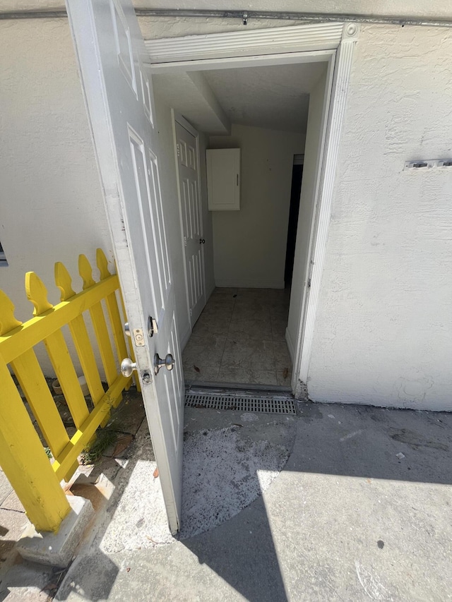 711 Fernwood Dr, West Palm Beach, FL 33405 - view of doorway to property