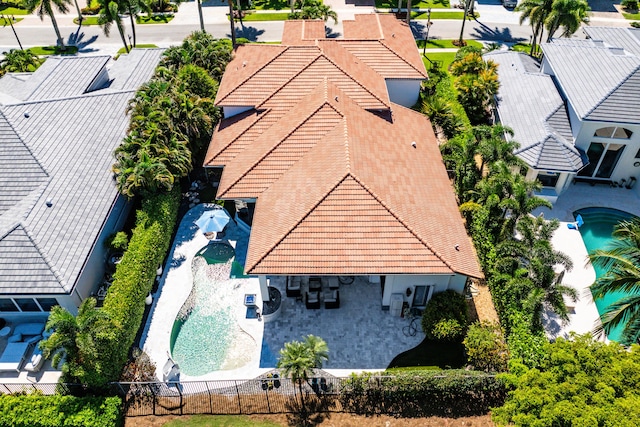 16313 Mira Vista Ln, Delray Beach, FL 33446 - aerial view of property and surrounding area featuring a pool area