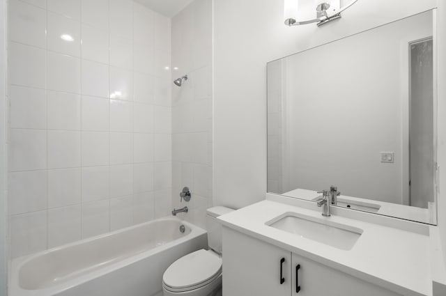 8342 Crystal Downs Ave, Boca Raton, FL 33434 - full bath with toilet, washtub / shower combination, and vanity