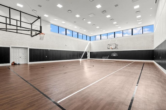 8342 Crystal Downs Ave, Boca Raton, FL 33434 - view of sport court with community basketball court