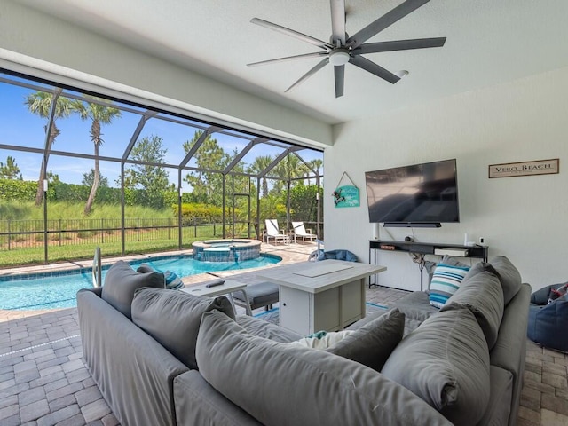 5082 Monroe Cir, Vero Beach, FL 32967 - living room with a sunroom and a ceiling fan