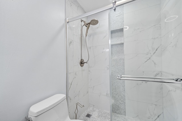 234 Capri E, Delray Beach, FL 33484 - bathroom featuring a stall shower and toilet