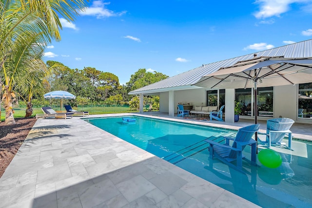 6799 Imperial Woods Rd, Jupiter, FL 33458 - swimming pool with a patio