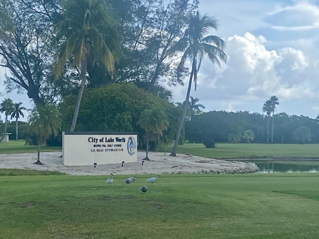 1120 S Federal Hwy, Lake Worth, FL 33460 - surrounding community featuring a water view and a yard