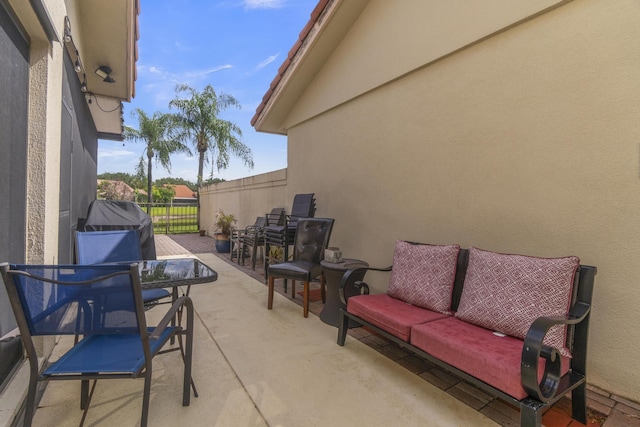 2855 Eagle Ln, West Palm Beach, FL 33409 - view of patio with outdoor dining area