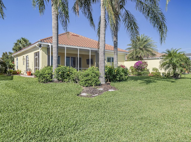 5151 Formosa Cir, Vero Beach, FL 32967 - back of property featuring a tile roof and stucco siding