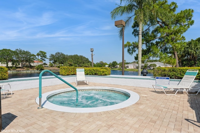 805 Harbour Pointe Way, Greenacres, FL 33413 - view of swimming pool with a hot tub and a patio area