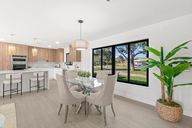 812 Chapel Hill Blvd, Boynton Beach, FL 33435 - dining area with baseboards, light wood-type flooring, and recessed lighting