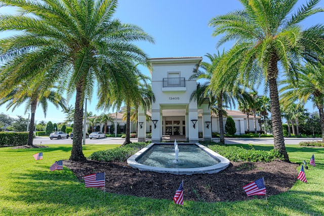 13664 Kiltie Ct, Delray Beach, FL 33446 - view of front of property featuring stucco siding and a front lawn