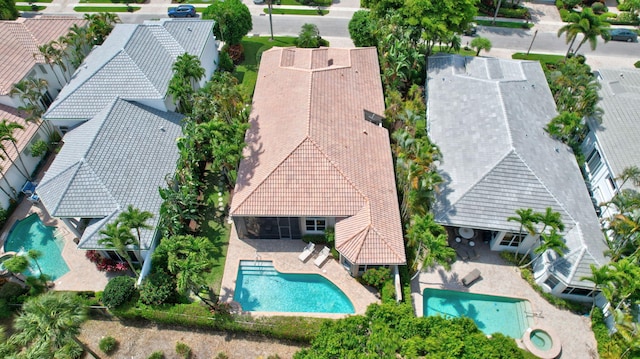 7919 L Aquila Way, Delray Beach, FL 33446 - aerial view of residential area with a pool area