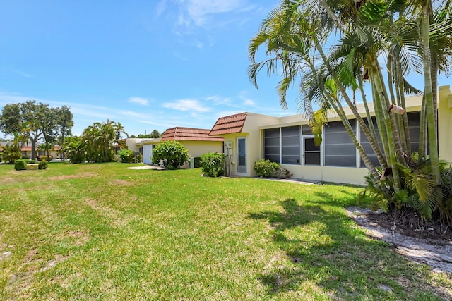 5730 Fernley Dr E Unit 28, West Palm Beach, FL 33415 - view of grassy yard