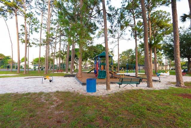 1325 Strawberry Ln, West Palm Beach, FL 33415 - community play area featuring a yard