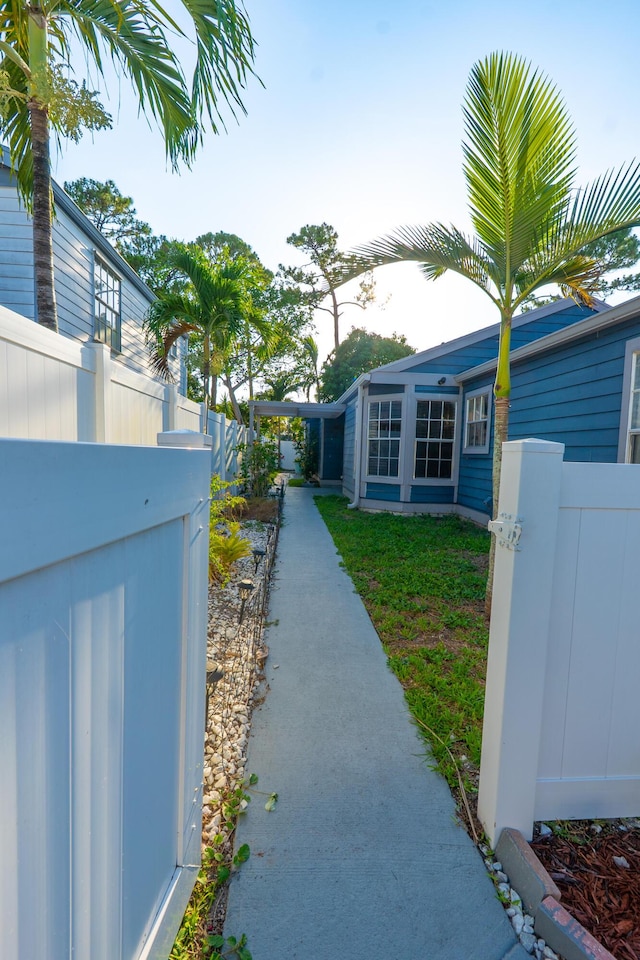 1325 Strawberry Ln, West Palm Beach, FL 33415 - view of yard