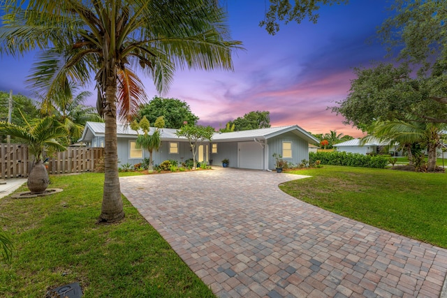 454 Tequesta Dr, Tequesta, FL 33469 - ranch-style house with decorative driveway