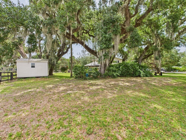 2045 SW 18th Ln, Okeechobee, FL 34974 - view of yard featuring an outbuilding