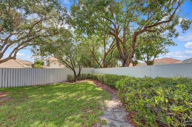 135 Eagleton Ct, Palm Beach Gardens, FL 33418 - view of yard
