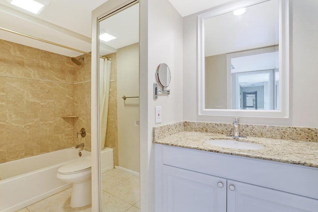 707 7th Ter, Palm Beach Gardens, FL 33418 - bathroom with tile patterned flooring, shower / tub combo, vanity, toilet, and baseboards