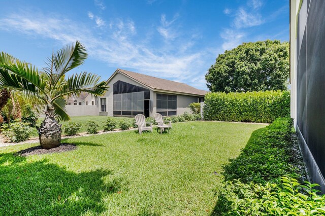 10393 Lexington Cir S, Boynton Beach, FL 33436 - view of green lawn