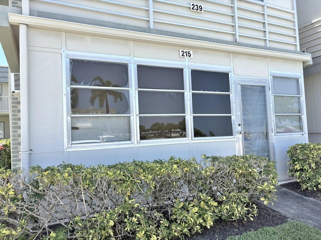 215 Monaco E, Delray Beach, FL 33446 - view of side of home