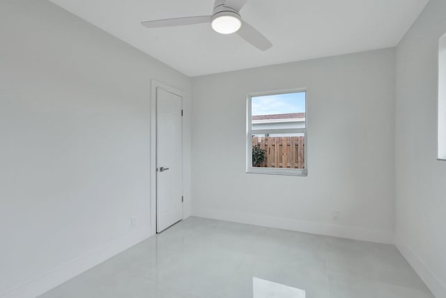 5305 Cleveland Rd, Delray Beach, FL 33484 - unfurnished room with ceiling fan and baseboards