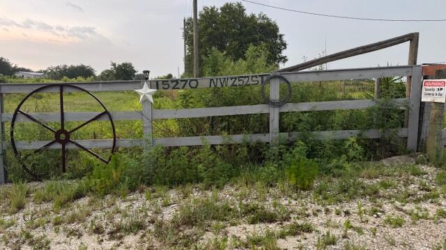 15270 NW 252nd St, Okeechobee, FL 34972