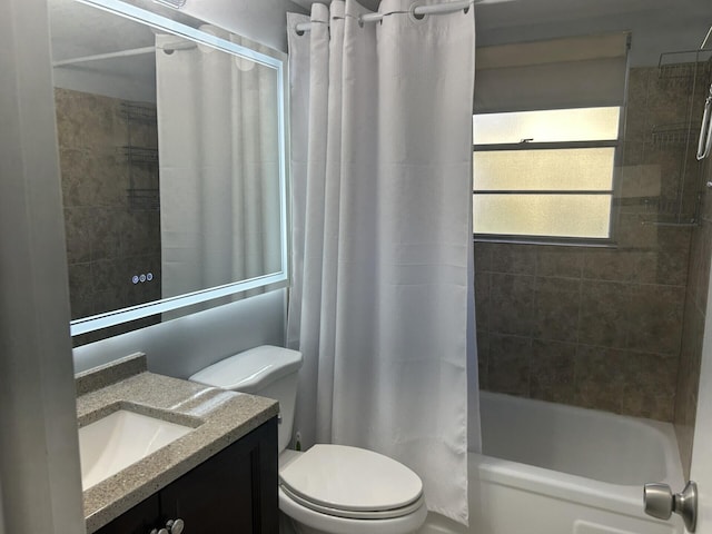 105 Sheffield E, West Palm Beach, FL 33417 - full bath featuring toilet, shower / tub combo with curtain, and vanity
