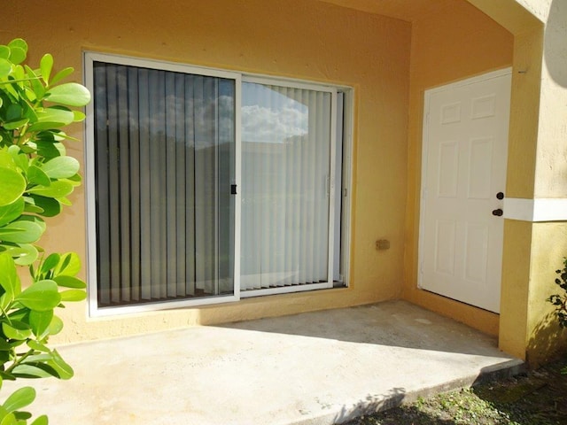 5927 Riverside Ave, Tamarac, FL 33321 - entrance to property with stucco siding