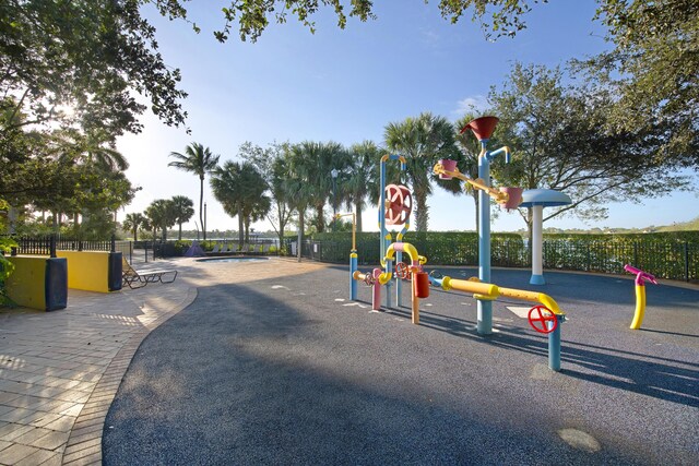 1081 Vintner Blvd, Palm Beach Gardens, FL 33410 - view of communal playground