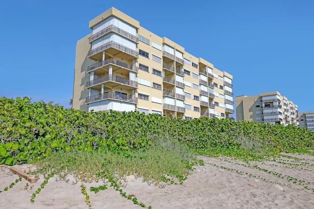 7430 S Ocean Dr Unit 319, Jensen Beach, FL 34957 - view of apartment building / complex