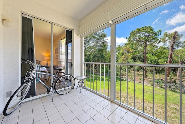 18081 SE Country Club Dr Unit 370, Tequesta, FL 33469 - balcony with view of scattered trees