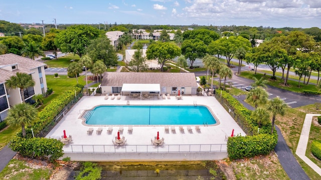 1104 Green Pine Blvd Unit D2, West Palm Beach, FL 33409 - view of community pool