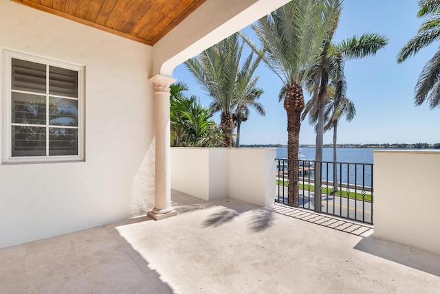 3309 S Flagler Dr, West Palm Beach, FL 33405 - view of patio / terrace featuring a water view and a balcony