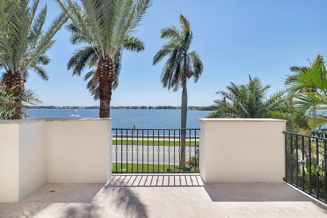 3309 S Flagler Dr, West Palm Beach, FL 33405 - view of patio / terrace with a water view