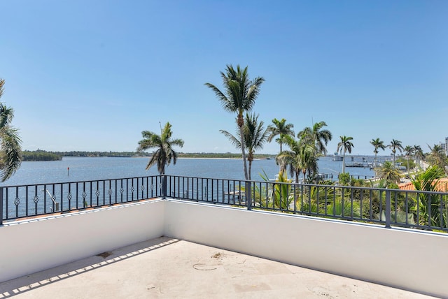 3309 S Flagler Dr, West Palm Beach, FL 33405 - view of patio / terrace featuring a water view and a balcony