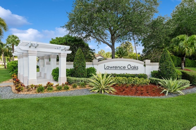 7886 Manor Forest Blvd, Boynton Beach, FL 33436 - community / neighborhood sign featuring a lawn