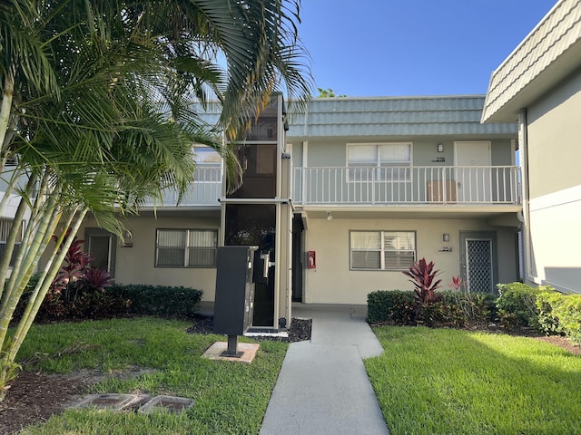 267 Flanders F, Delray Beach, FL 33484 - view of building exterior