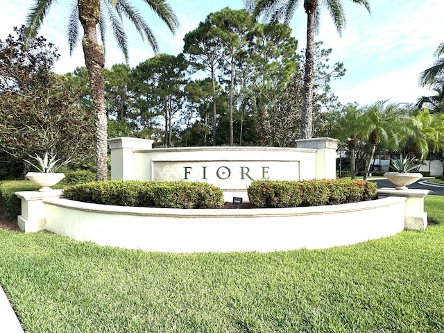 5205 Myrtlewood Cir E, Palm Beach Gardens, FL 33418 - community sign with a yard