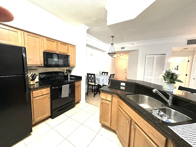 5205 Myrtlewood Cir E, Palm Beach Gardens, FL 33418 - kitchen featuring black appliances, a sink, a textured ceiling, crown molding, and light tile patterned floors