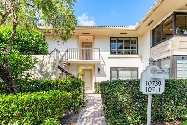 10739 Quail Covey Rd Azalea, Unit Azalea, Boynton Beach, FL 33436 - view of property featuring stairs