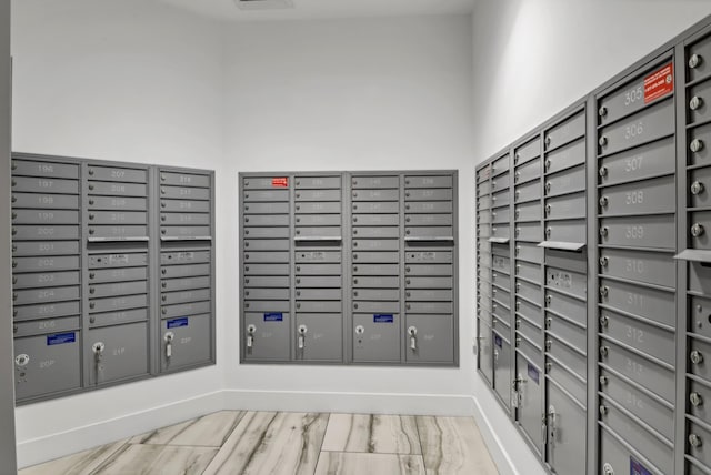 100 N Federal Hwy Unit 1004, Fort Lauderdale, FL 33301 - view of property's community with mail area