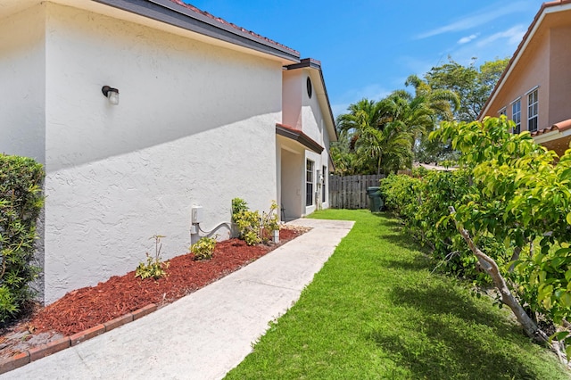 453 NE 38th St, Boca Raton, FL 33431 - view of yard