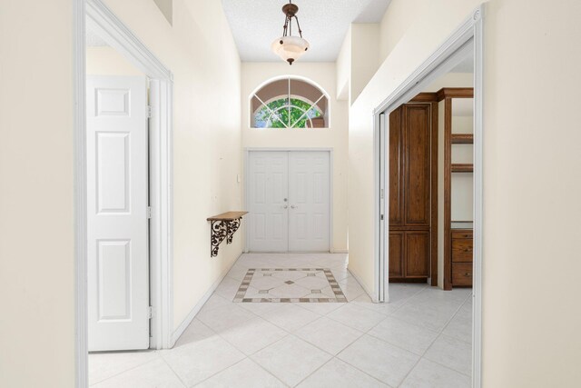 7585 Las Cruces Ct, Boynton Beach, FL 33437 - entryway with light tile patterned flooring