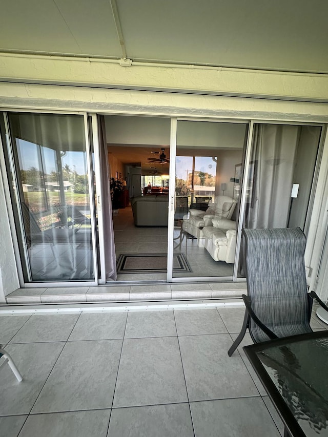 1120 Mahogany Way Unit 204, Delray Beach, FL 33445 - view of patio