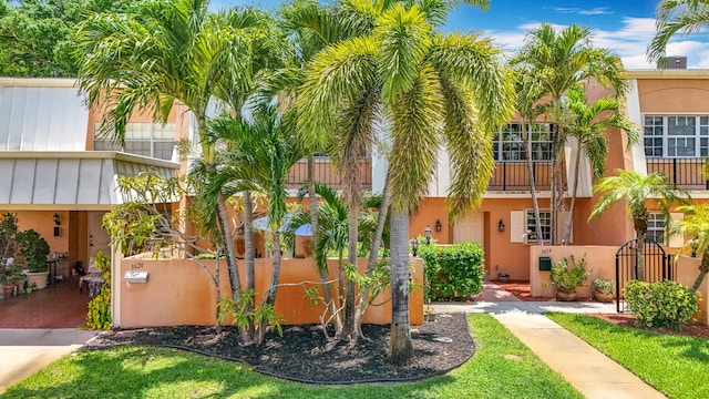 3622 Citrus Trce Unit 2, Davie, FL 33328 - fenced yard featuring a gate