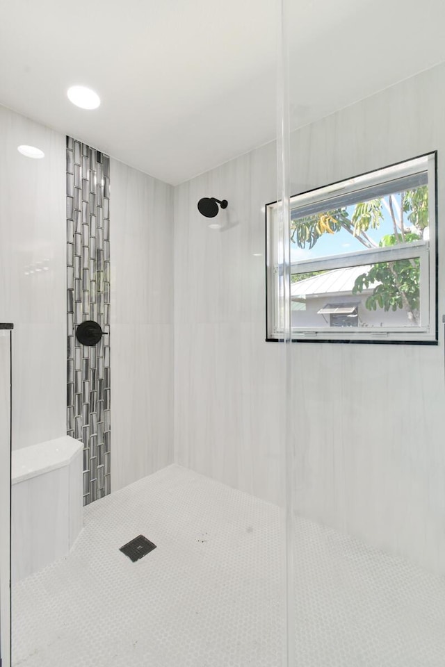 4873 SE Pilot Way, Stuart, FL 34997 - bathroom featuring tiled shower